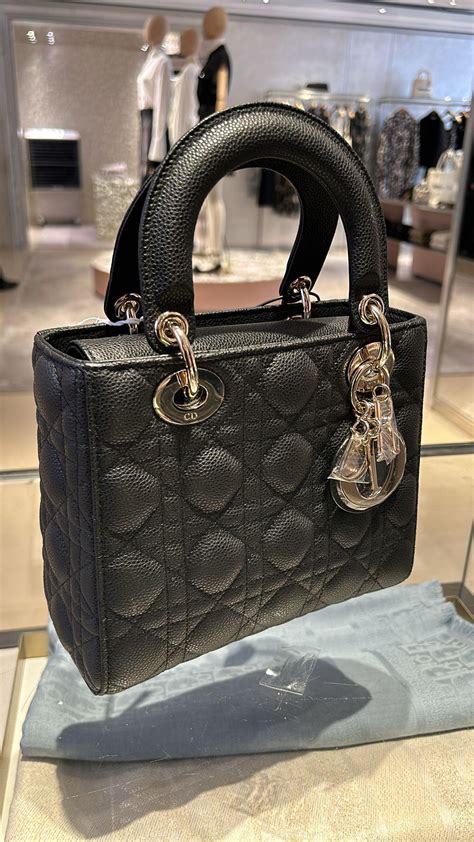 lady dior calfskin vs lambskin